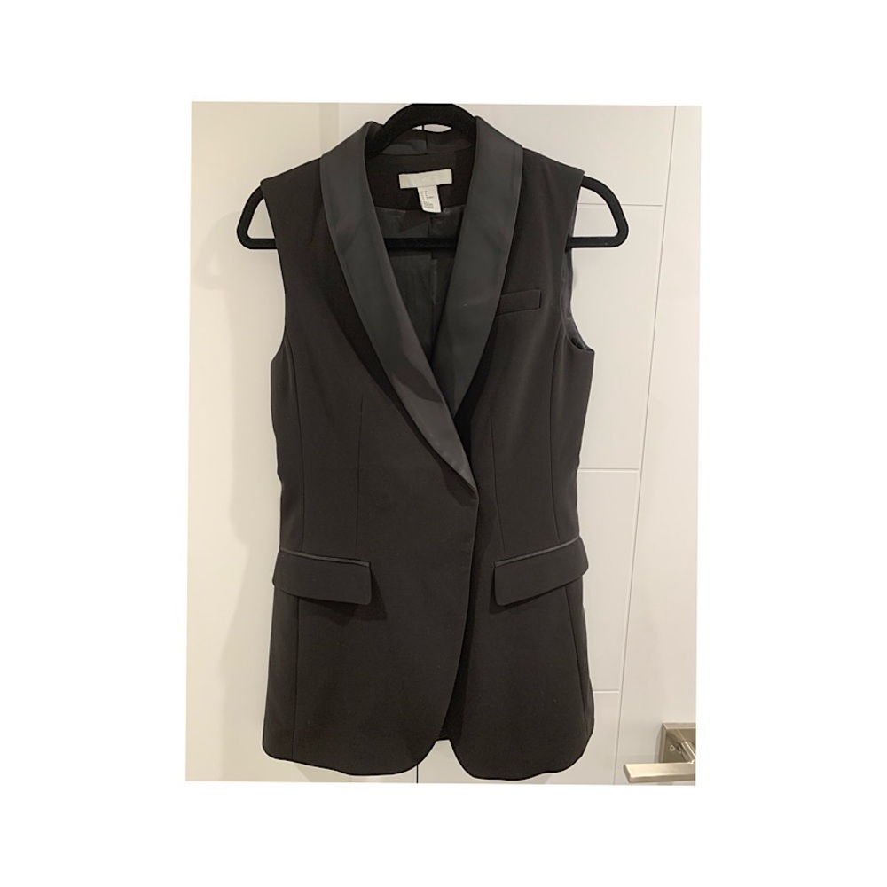 H&M Tuxedo Vest